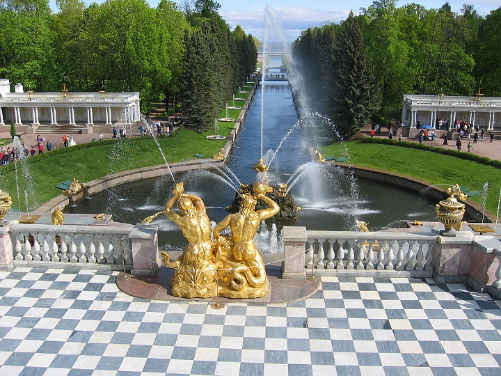 45 Grand Cascade, Peterhof.jpg